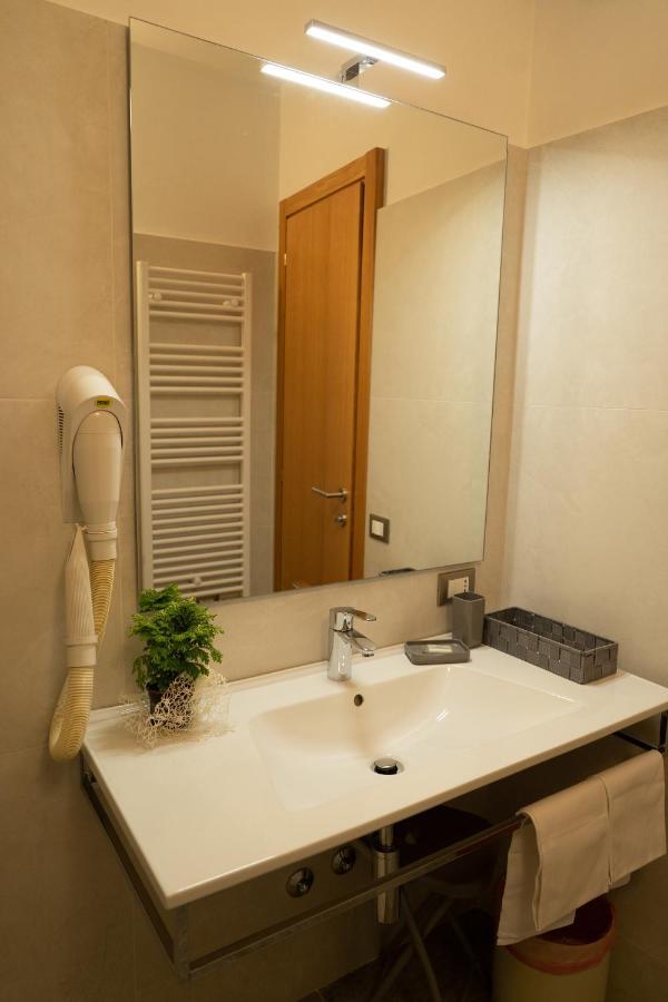 Hotel Europa ดอสโซบัวโน ภายนอก รูปภาพ