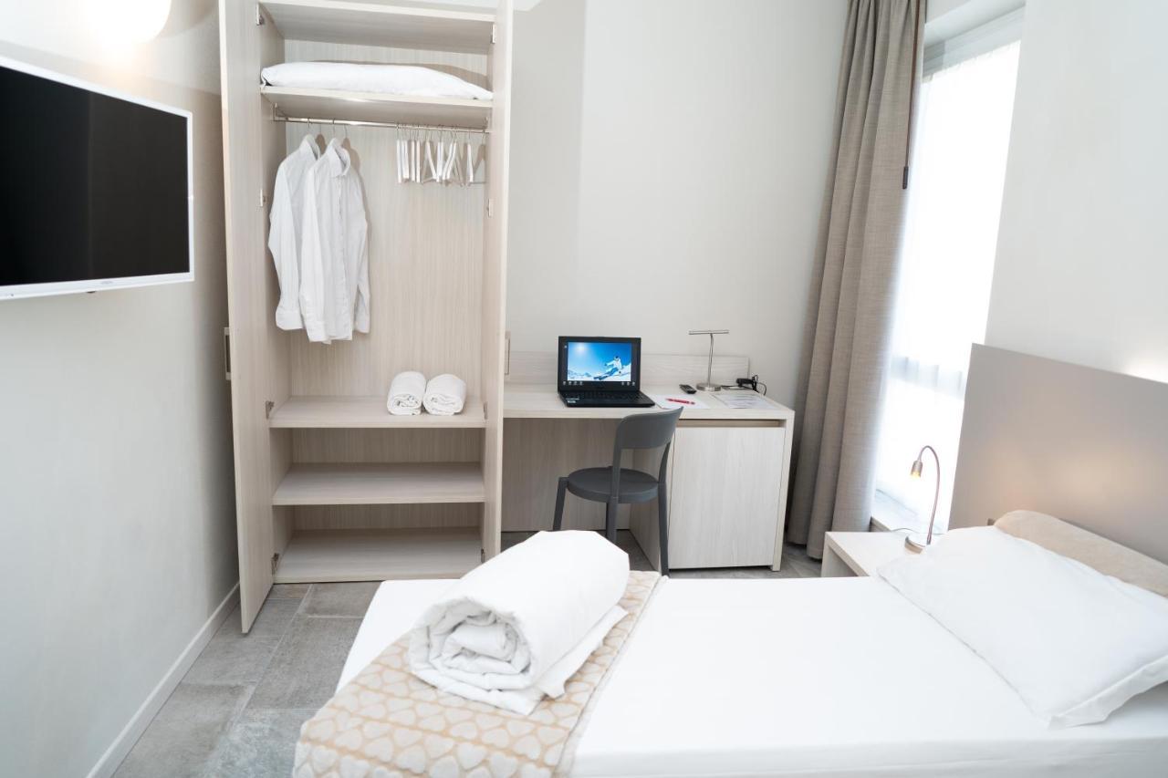 Hotel Europa ดอสโซบัวโน ภายนอก รูปภาพ